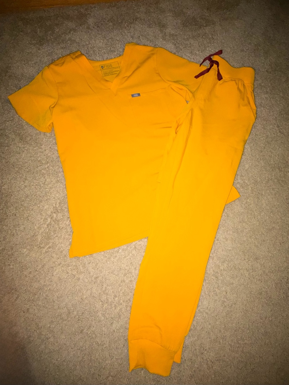 FIGS V-Neck Scrub Top in Mustard Orange - Picture 4 of 4
